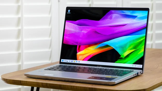 Découvrez l'Autonomie Avancée du Acer Swift Go 14 Un PC Sans Froufrous