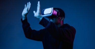 Plongée dans l'univers de la Réalité Virtuelle Découvrez les Dernières Avancées Technologiques