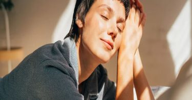 7 Conseils Simples pour Améliorer votre Santé Mentale et Accéder à une Vie plus Épanouie