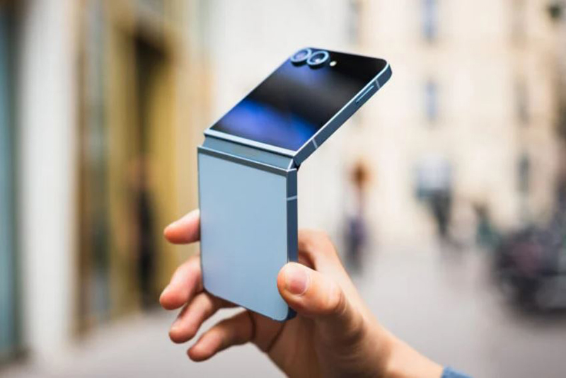 Galaxy Z Flip 7 FE : une réplique du modèle phare de l'année passée