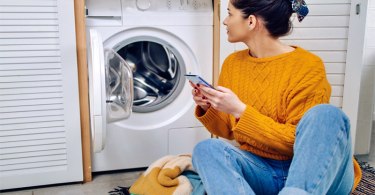 Découvrez l'astuce infaillible pour nettoyer votre machine à laver en profondeur sans effort