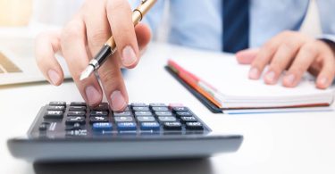 Découvrez le calculateur officiel qui évalue vos impôts pour 2025 en ligne