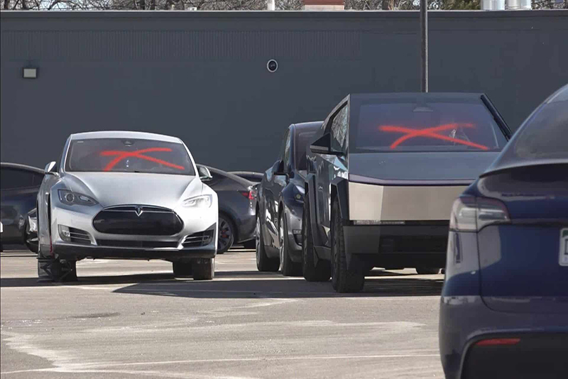 Les manifestants de Tesla Takedown préparent leur plus grande mobilisation à ce jour