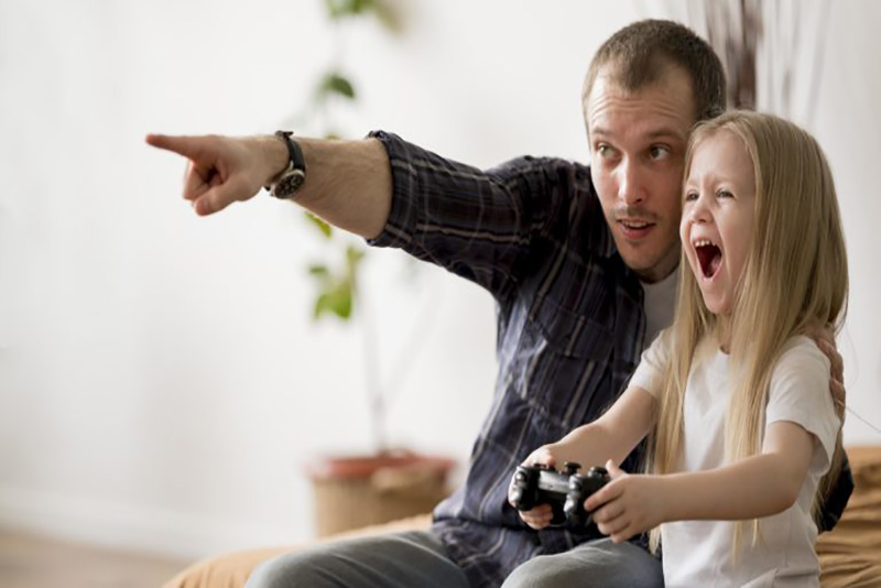 Jeu vidéo à la mode : les enfants face aux risques de contenus inappropriés et de contacts avec des inconnus
