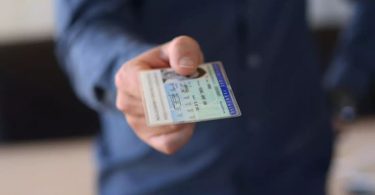 Attention aux arnaques : des frais cachés pour le renouvellement gratuit de votre carte d'identité !