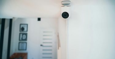 Ces boîtiers omniprésents, une cible de choix pour les cambrioleurs : ouverture aisée