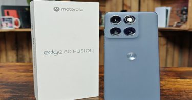 Le premier téléphone Edge 60 de Motorola offre une expérience tactile unique comme sur une toile