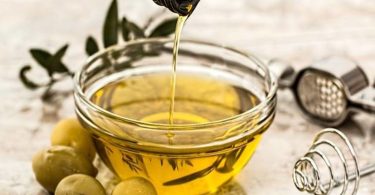 La méthode idéale pour préserver l'huile d'olive (et toutes les huiles culinaires)