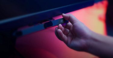Tobii Eye Tracker 5 Test Complet 2025 - L'Eye Tracking Gaming Qui Change Tout !