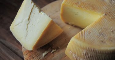 Une étude suggère que consommer des produits laitiers avant de dormir pourrait provoquer des cauchemars