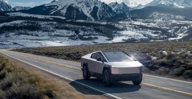 Cette vidéo virale d'un Tesla Cybertruck désactivé est un faux
