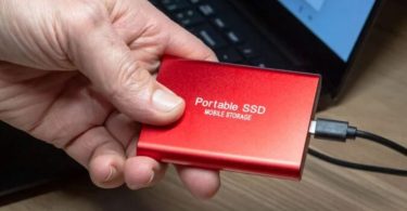 La Chine sur le point de révolutionner les SSD avec des formats aussi compacts qu'une carte SIM
