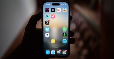 Tout ce qu'il faut savoir sur la version bêta d'iOS 26 Téléchargement sur iPhone, nouveautés Apple comme Liquid Glass et bien plus
