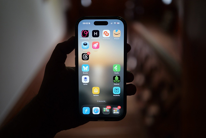 Tout ce qu'il faut savoir sur la version bêta d'iOS 26 Téléchargement sur iPhone, nouveautés Apple comme Liquid Glass et bien plus