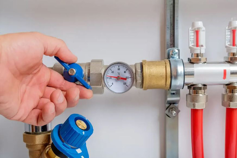 Ajustez la température de votre chauffe-eau pour économiser tout en préservant la sécurité sanitaire