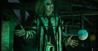 Enfin, une Installation 'Beetlejuice' Réparée par un Artisan Ingénieux