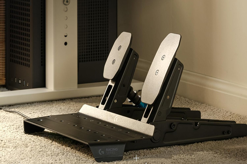 Test du Logitech G RS50 System avec RS Pedals Le volant Direct Drive accessible enfin chez Logitech