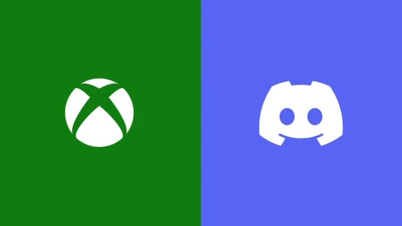 Logos de Xbox et Discord côte à côte sur fond vert et bleu, illustrant l'intégration et le partenariat stratégique entre les deux plateformes.