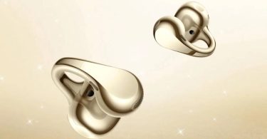 Écouteurs sans fil open-ear OPPO Enco Clip2 en finition Luminous Gold avec design unibody en goutte d'eau et finition métallique NCVM, accordage Dynaudio