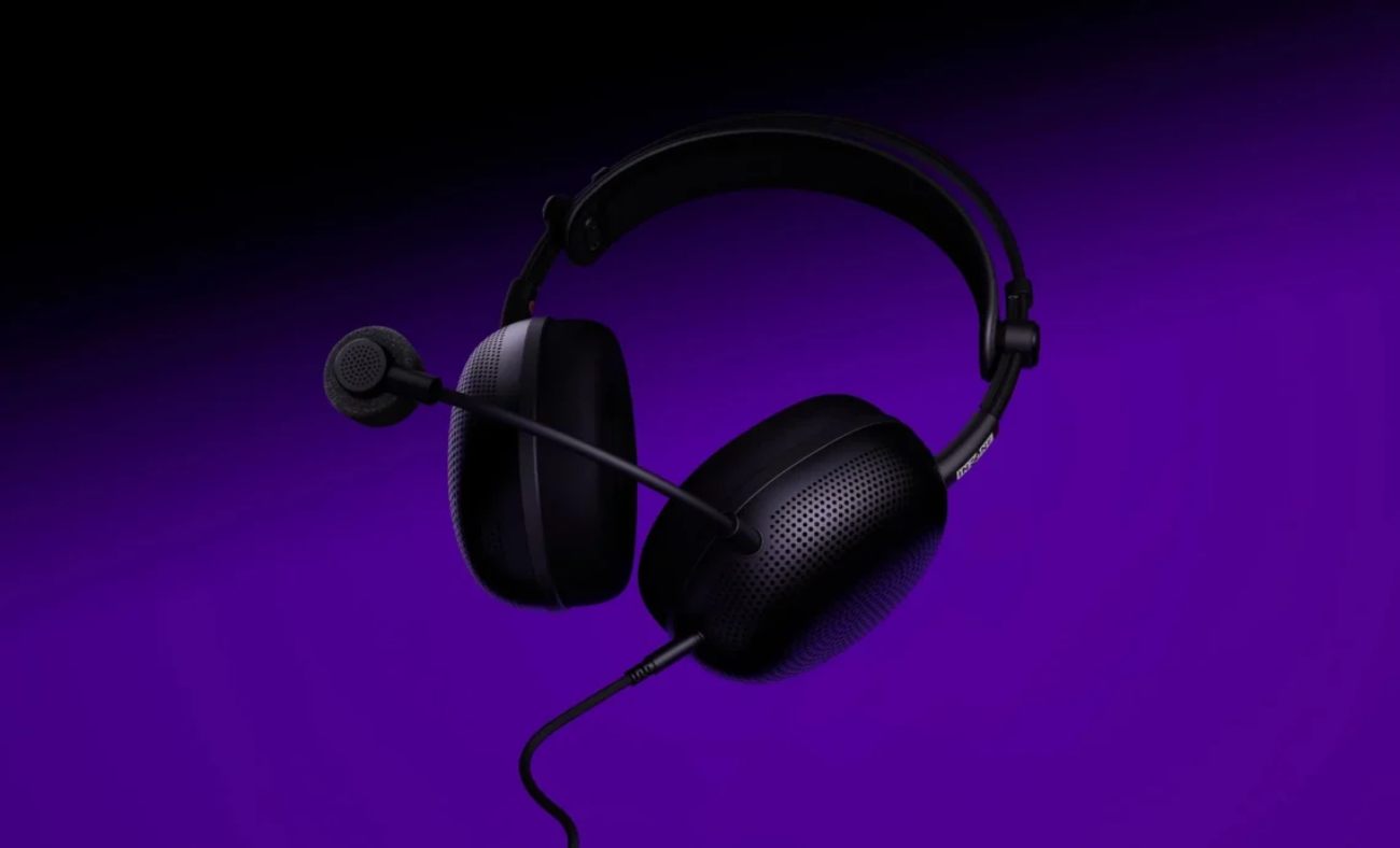 Casque gaming Sony InZone H6 Air noir avec micro boom cardioïde, vue complète sur fond violet