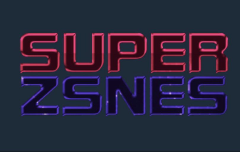Logo officiel de l'émulateur Super ZSNES affichant le texte "SUPER ZSNES" avec un effet de relief métallique, lettrage rouge pour "SUPER" et bleu-violet pour "ZSNES" sur fond sombre.