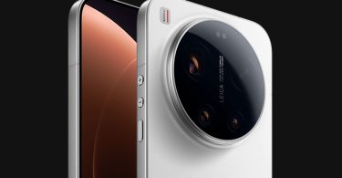 Dos d'un smartphone Xiaomi premium blanc avec un imposant module photo circulaire Leica, illustrant le futur Xiaomi 17 Max et sa batterie record de 8000 mAh.
