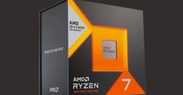 Boîte officielle du processeur AMD Ryzen 7 série 7000 avec technologie 3D V-Cache, illustrant le futur modèle gaming 7700X3D.