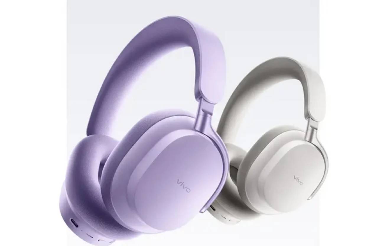 Les deux casques circum-auraux à réduction de bruit active de Vivo vus de trois quarts, coloris Breeze Purple (violet) à gauche et Cloud White (blanc) à droite, avec arceau matelassé et larges coussinets en cuir éco.