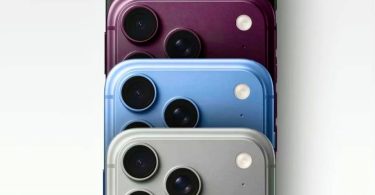 Rendu 3D des quatre coloris présumés de l'iPhone 18 Pro alignés verticalement, montrant le module caméra triple capteur et le flash. Les couleurs affichées sont le noir, le bordeaux foncé (Dark Cherry), le bleu métallisé et le gris titane.