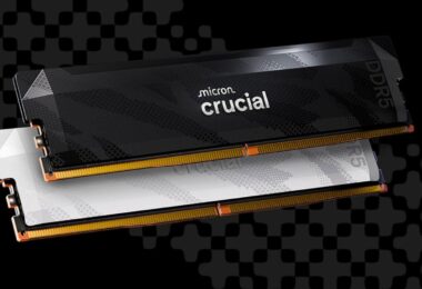 Deux barrettes de mémoire vive DDR5 pour PC de bureau, noire et blanche, dont le prix augmente avec la pénurie de DRAM annoncée par TrendForce pour 2027