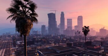 Vue officielle de Los Santos dans Grand Theft Auto V, avec ses gratte-ciel et ses palmiers sous un ciel rose de coucher de soleil