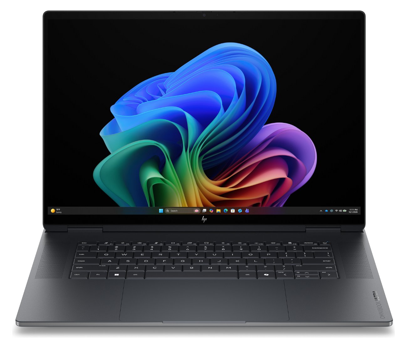 Le HP OmniBook Ultra 16 vu de face, écran OLED 16 pouces 2,8K allumé sur le fond d'écran Windows 11 et clavier complet
