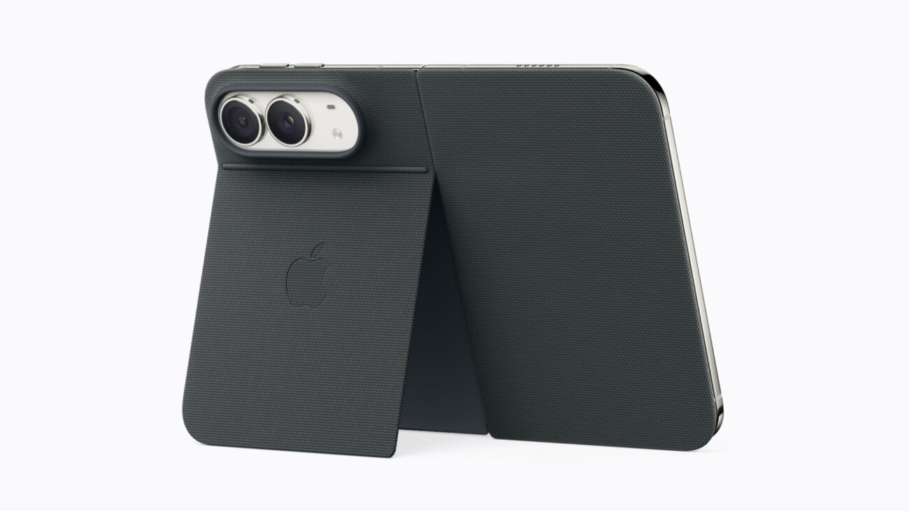 Étui Folio avec support intégré pour iPhone Duo en bleu marine, béquille dépliée pour poser le smartphone pliable à l'horizontale