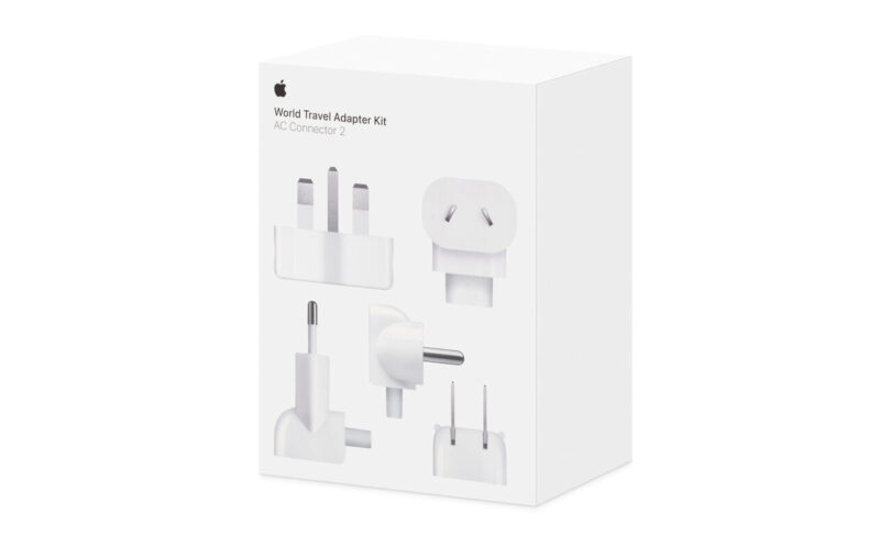 Boîte du kit d'adaptateurs de voyage Apple 2026 avec ses cinq têtes de prise AC Connector 2 pour les chargeurs USB-C Apple