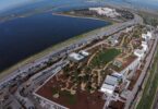 Vue aérienne officielle du siège de Meta à Menlo Park en Californie, au bord de la baie de San Francisco, entreprise condamnée à 25 milliards de dollars de pénalités au Nouveau-Mexique