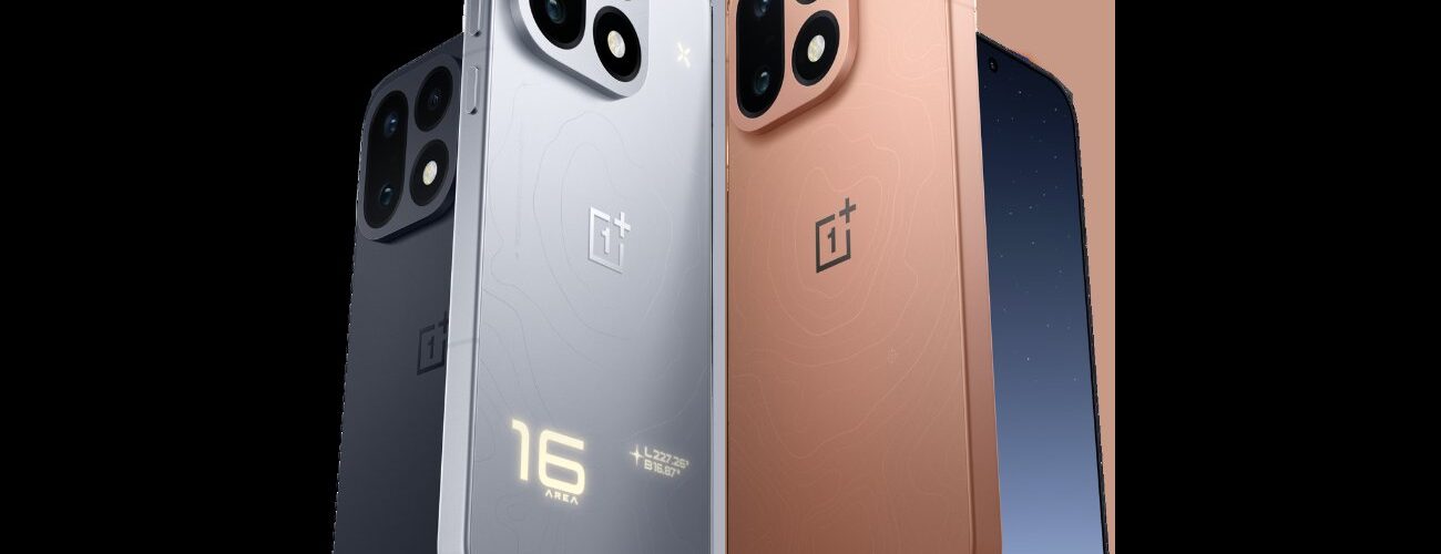 Trois OnePlus 16 en noir, argent et cuivre vus de dos, avec leur module photo à trois capteurs et le chiffre 16 sur la version argent