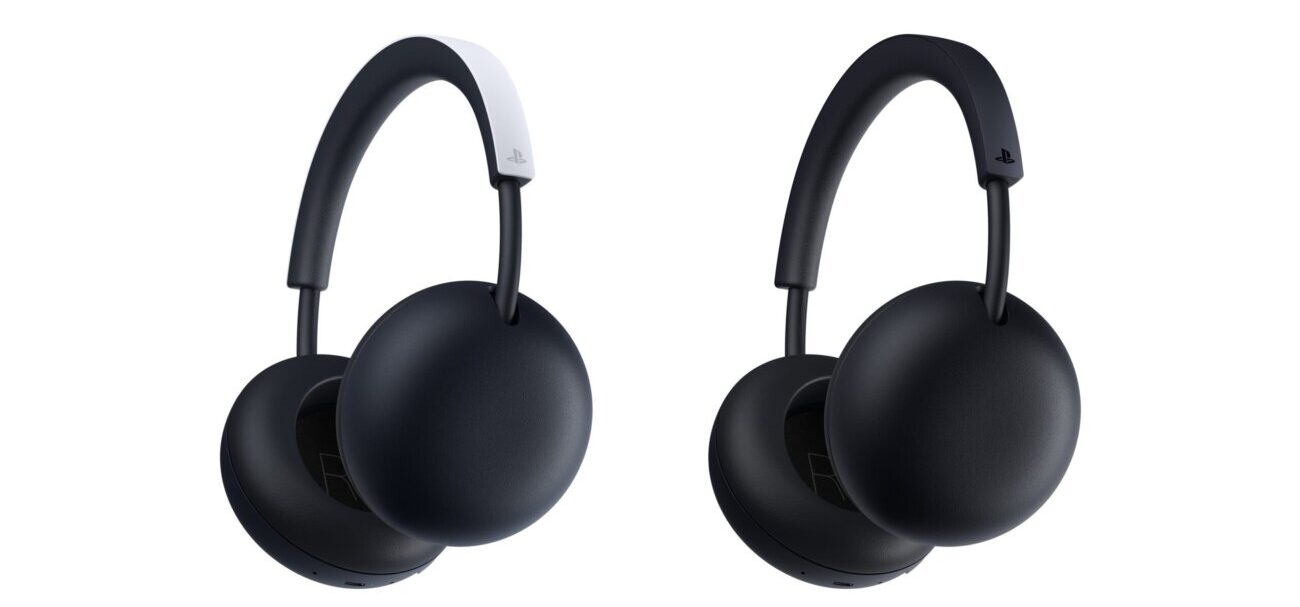 Le casque sans fil PlayStation Pulse dans ses deux coloris, White avec arceau blanc et Midnight Black entièrement noir, vus de trois quarts sur fond blanc